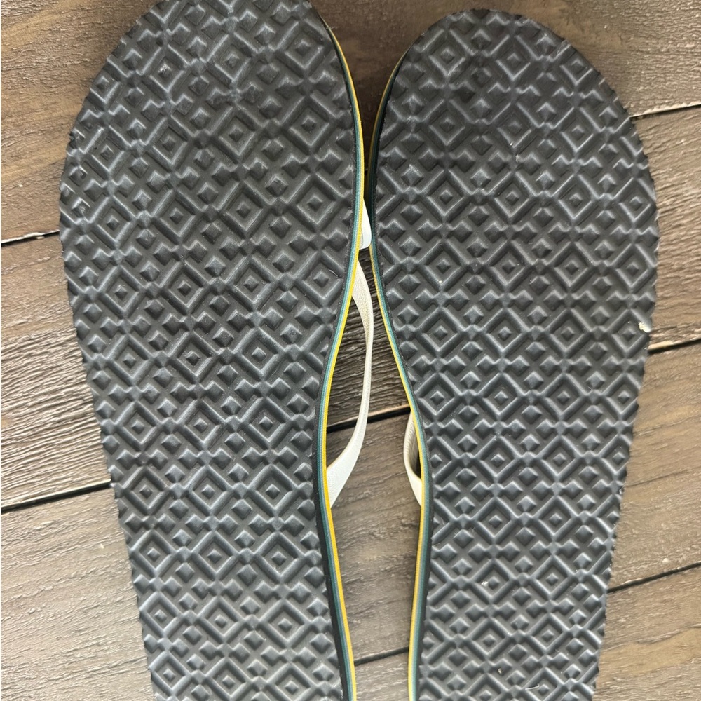 NWOT Tory Burch Minnie Flip Flop Size 10 - Picture 3 of 8